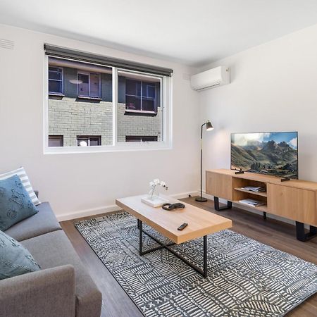 Convenient 1-Bed In The Heart Of St Kilda Apartment Melbourne Exterior photo